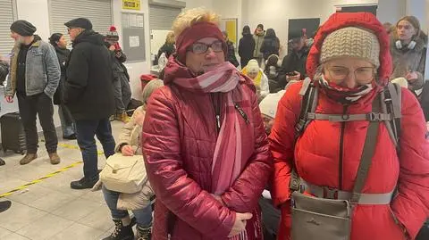 Pani Jolanta i Pani Justyna na dworcu PKP w Słupsku