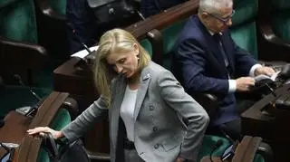 Joanna Mucha podała się do dymisji. Znamy kulisy